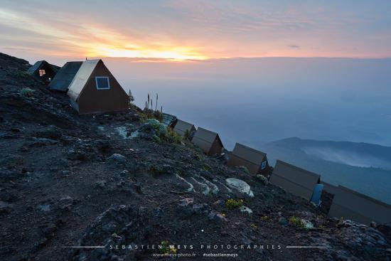 Cabane au sommet du Nyiragongo